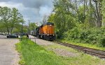 LTEX 1443 now leads the consist farther south.